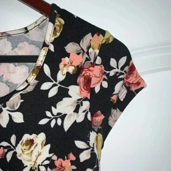 Wilde Floral Skater Dress​​​ - Picture 4 of 5